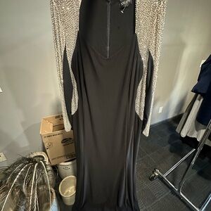 Elegant Black Evening Gown by Escape